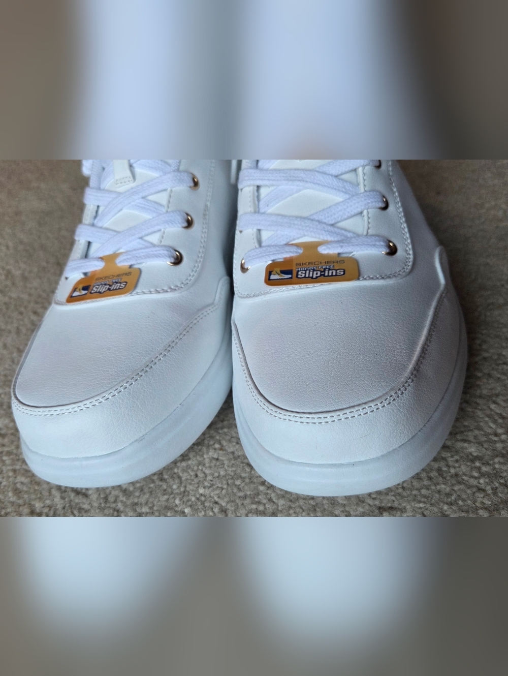 Skechers Women's Slip-ins BOBS Skip Cute White Sneakers Shoes Size 11 New! - Picture 4 of 7